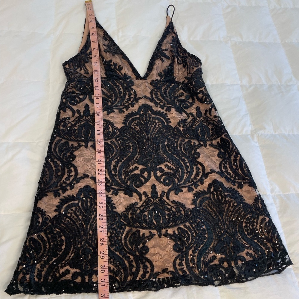 Free People Mini Black Sequence Cocktail deep V front and back dress Size 4 - Picture 8 of 12